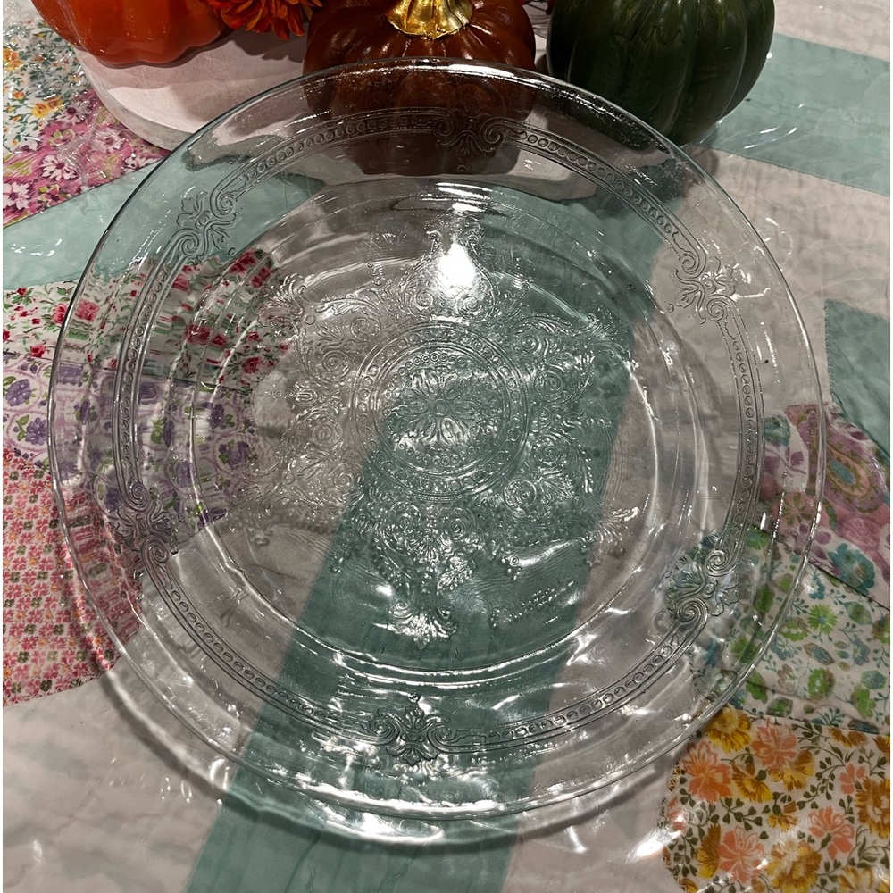 Beautiful Vintage FireKing Pie Plate